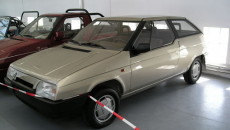 Jeden z najważniejszych modeli w historii marki Škoda miał w pierwotnych założeniach […]