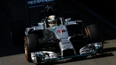 Lewis Hamilton z zespołu Mercedesa wygrał wyścig Formuły 1 o Grand Prix […]