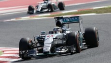 Nico Rosberg wygrał pierwszy, a Lewis Hamilton – drugi trening przed wyścigiem […]