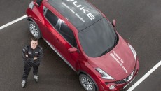 Kompaktowy crossover Nissan Juke ustanowił pierwszy na świecie rekord zawracania o 180 […]