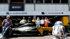 Renault Sport Formula One Team zaprosił istoty przybyłe z odległej galaktyki na […]