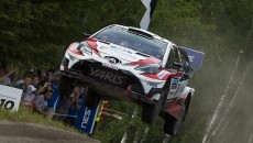 Esapekka Lappi i Janne Ferm (Toyota Yaris WRC) prowadzą po drugim etapie […]