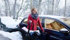 Ujemne temperatury i pozostawiony na parkingu samochód nie są najbardziej ulubionym przez […]