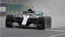 Lewis Hamilton z zespołu Mercedesa uzyskał najlepszy czas podczas kwalifikacji przed inaugurującym […]