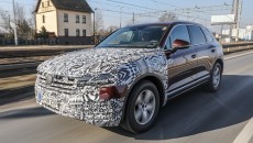 Zamaskowany nowy Volkswagen Touareg rozpoczął podróż z fabryki Volkswagena w Bratysławie na […]