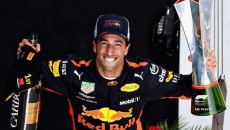 Daniel Ricciardo (Red Bull) startując z z pierwszego pola wygrał pewnie wyścig […]