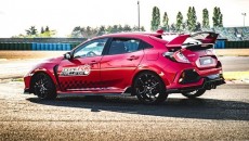 Po debiucie Hondy Civic w wersji „Type R Challenge 2018” podczas salonu […]