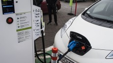 Sieć największego operatora szybkich ładowarek samochodów elektrycznych czyli GreenWay Polska, powiększa się […]