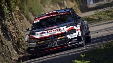 Elfyn Evans i Scott Martin (Ford Fiesta WRC) prowadzą po pierwszym etapie […]