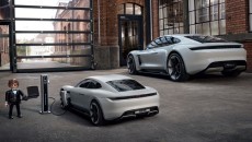 Samochód sportowy Porsche Mission E gra jedną z głównych ról w nowym, […]