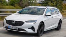 Opel Insignia Grand Sport i Insignia Sports Tourer wyposażone zostały w nowe […]