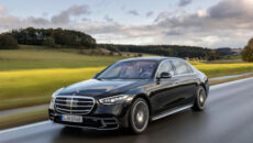 Mercedes-Benz rozpoczyna sprzedaż S 580 e – pierwszej Klasy S z czwartą […]